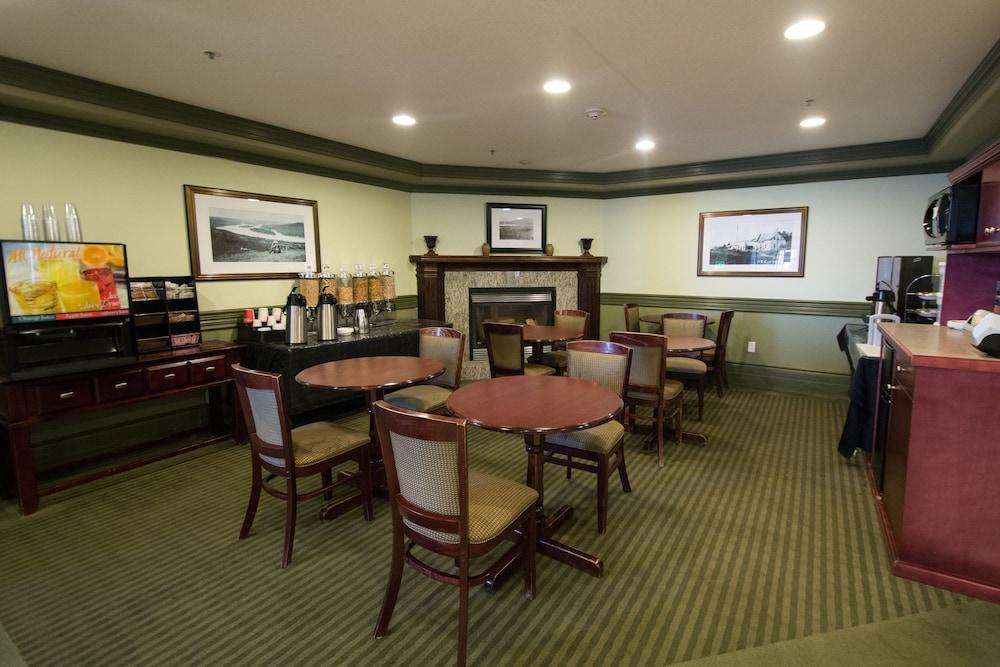 Nova Hotel Peace River